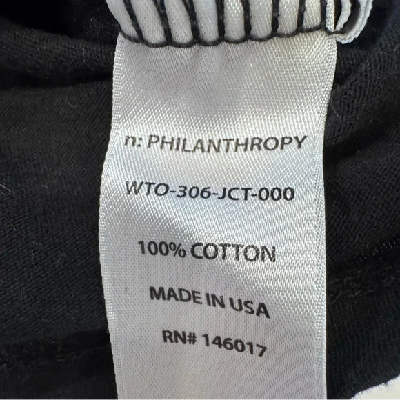 Philanthropy Women’s Black Tee Shirt. Lace Up Short Sleeve Size Medium - Picture 7 of 8